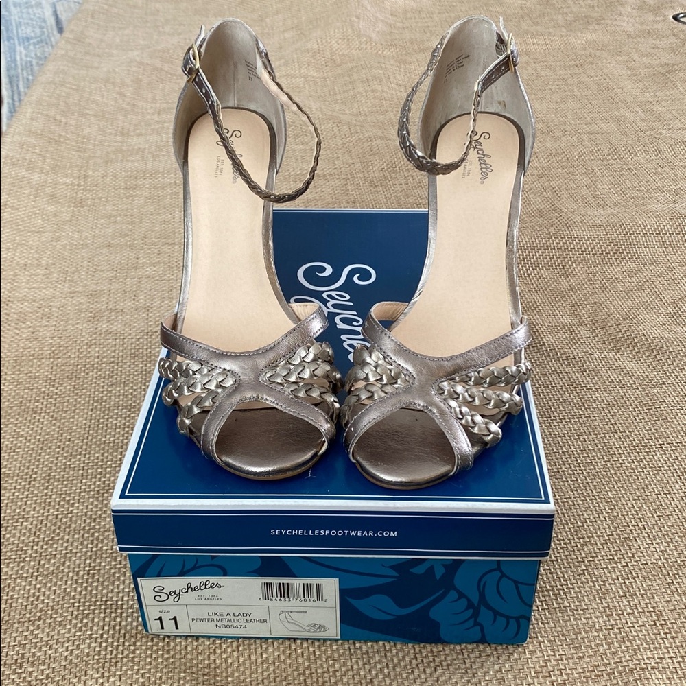 Seychelles Metallic Silver-Bronze Like a lady Braided Wedge Sandals size 11 - Picture 2 of 7